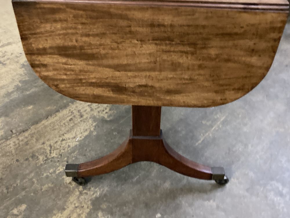 A Regency mahogany sofa table, width 101cm depth 60cm height 72cm